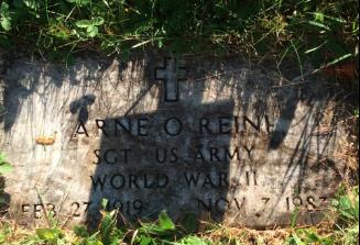 REINI-Arne Oiva-WWII-Army-headstone.jpg