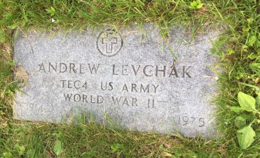 LEVCHAK Jr-Andrew-WWII-Army-headstone.jpg