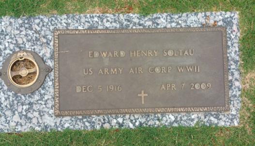 SOLTAU-Edward Henry-WWII-AAC-headstone.jpg